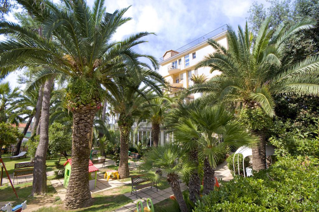 Hotel Marconi San Benedetto del Tronto Bagian luar foto