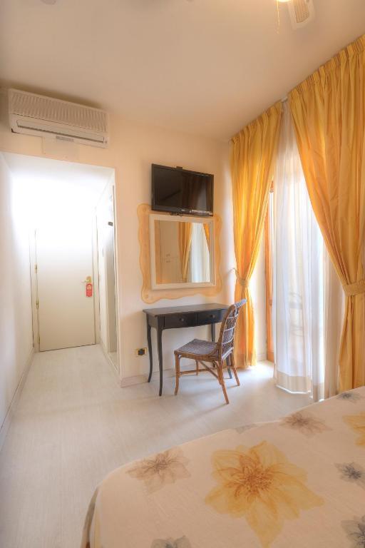 Hotel Marconi San Benedetto del Tronto Ruang foto