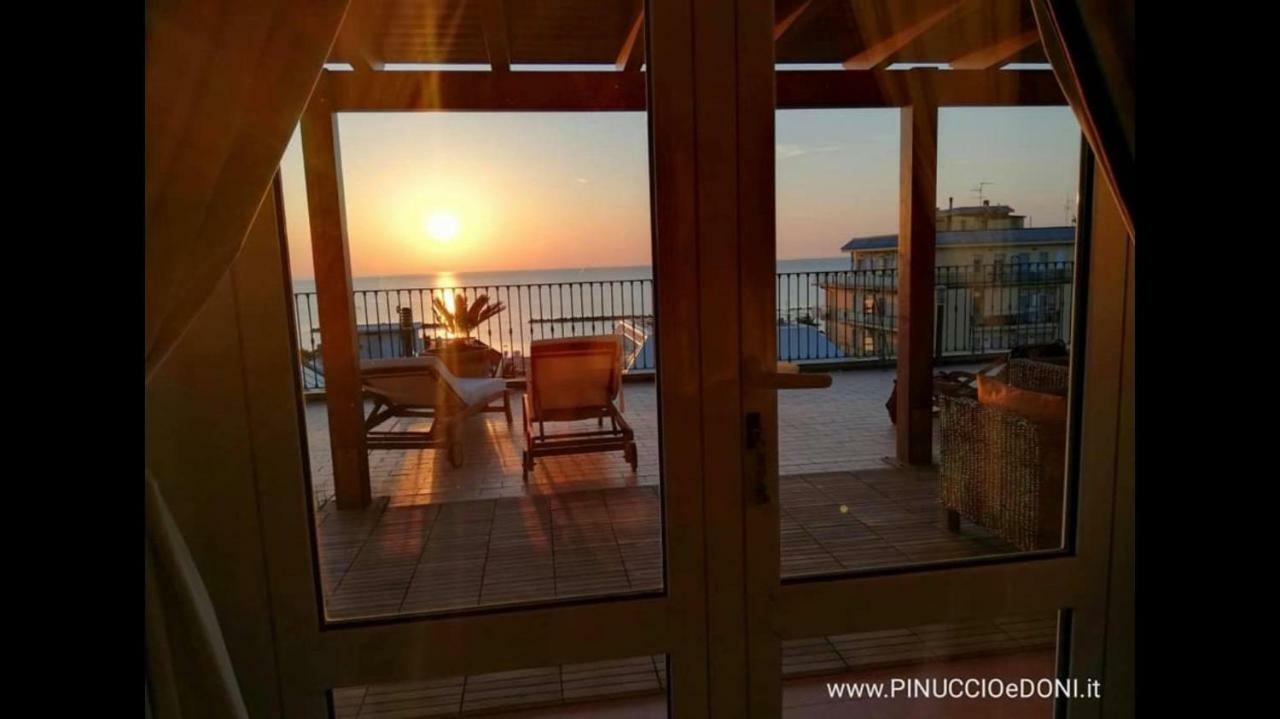 Hotel Marconi San Benedetto del Tronto Bagian luar foto
